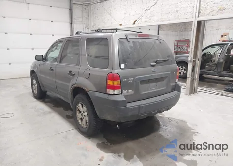 2005 Ford Escape Xlt from USA, damaged, VIN 1FMYU93195KB35470